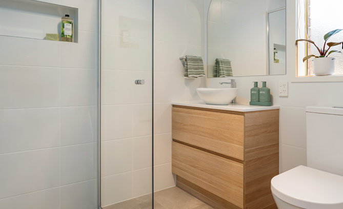 Sleek and Functional Ensuite - Hickory St