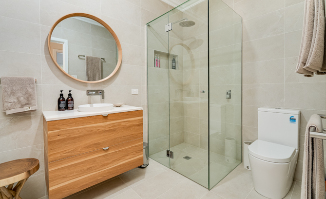 Renovated Bathroom - Saunders Ave